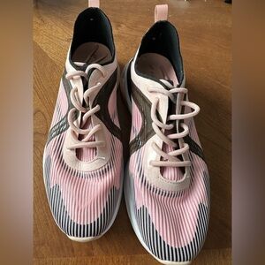 Fabletics Manhattan Air Performance Sneaker